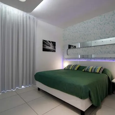 Apartamento Italian With Pool Maccagno